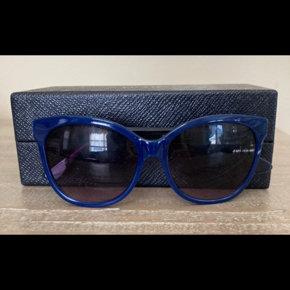 Authentic Halston Cat Eye Blue Suglasses - Picture 8 of 8